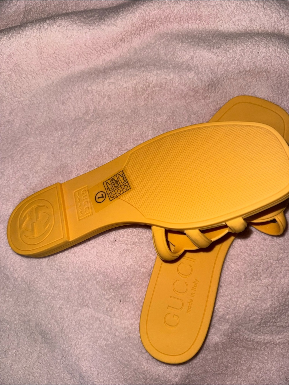 Gucci Women’s Yellow Knot Slide Sandals